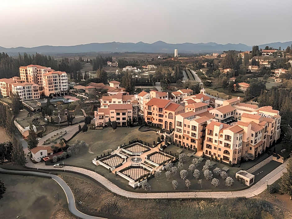 Town Square Suite by Toscana Valley