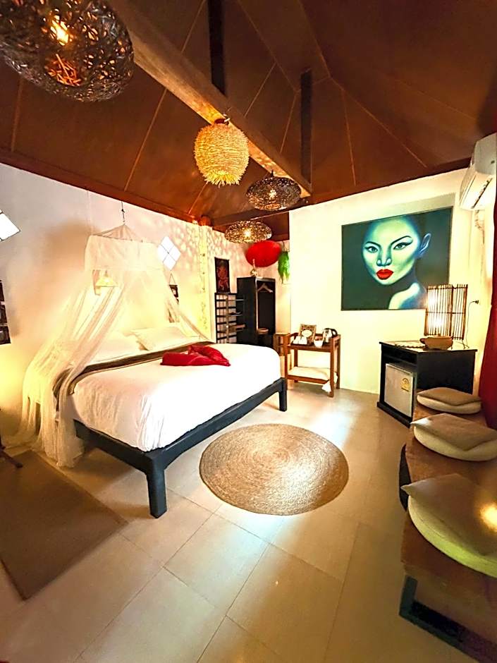Alcove Bungalow