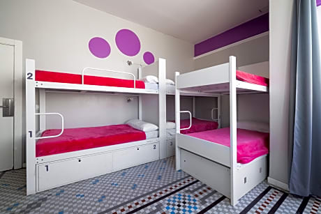 BED IN A 6 MIXED DORMITORY ROOM