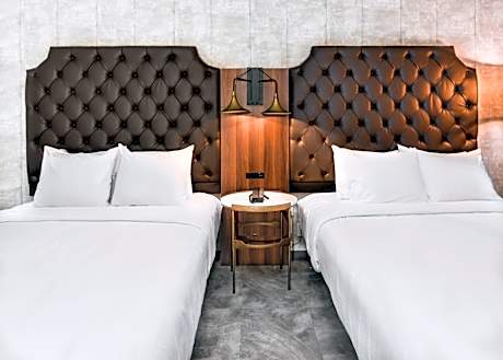 Queen Suite