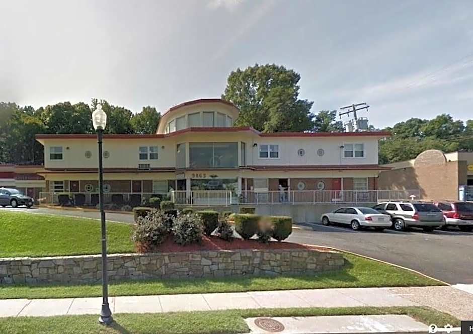 Lee High Inn