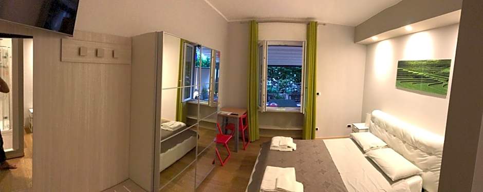 Smart-House Rent-Rooms FREE PARKING