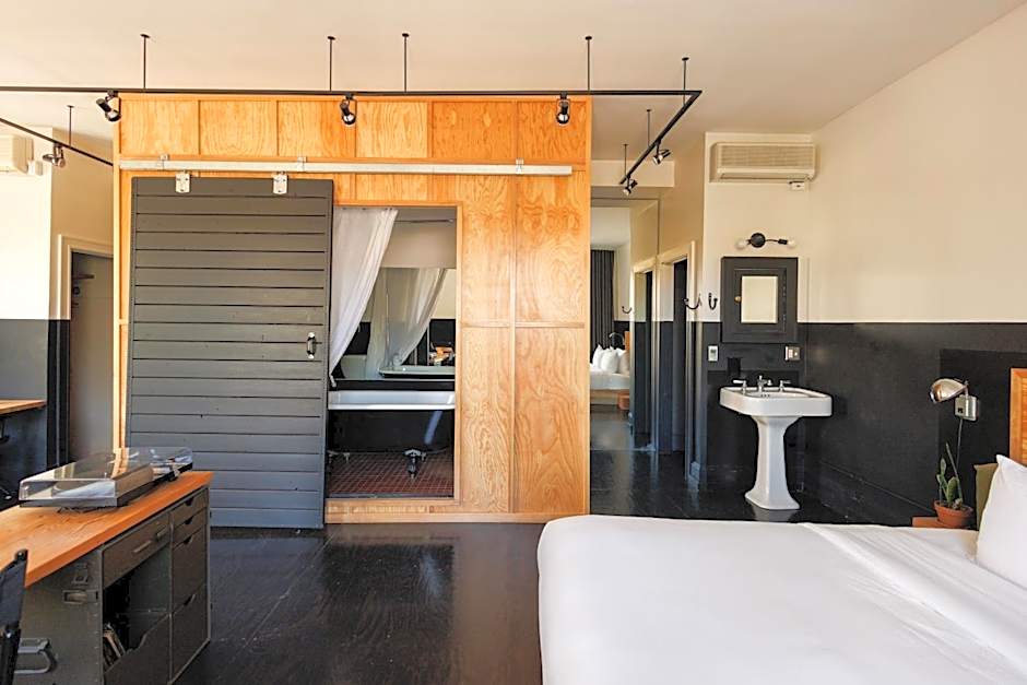 The Clyde Hotel Portland by Kasa
