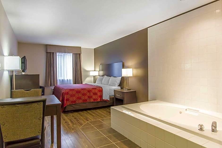 Econo Lodge And Suites