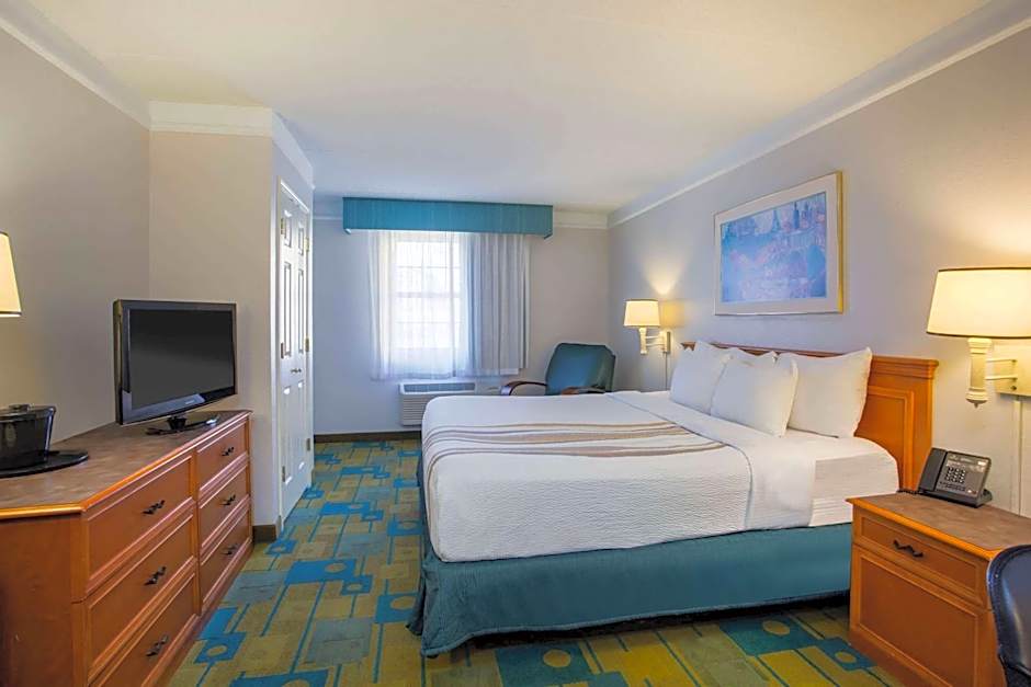 La Quinta Inn & Suites by Wyndham Norfolk Virginia Beach