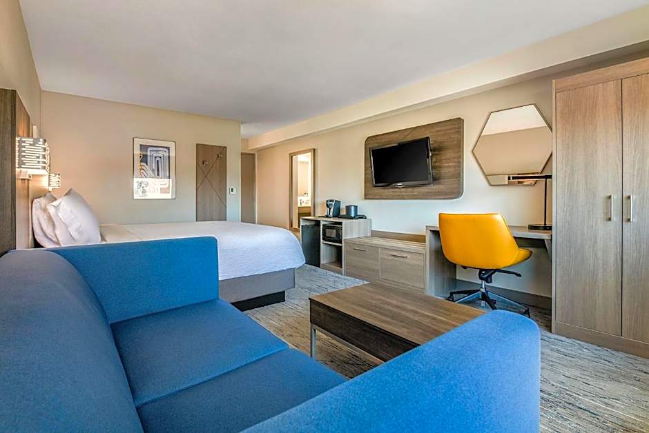 Holiday Inn Express San Diego South - National City By IHG