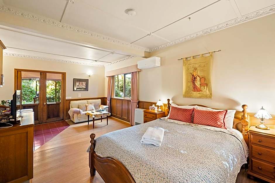 Arnica Views Summit Retreat