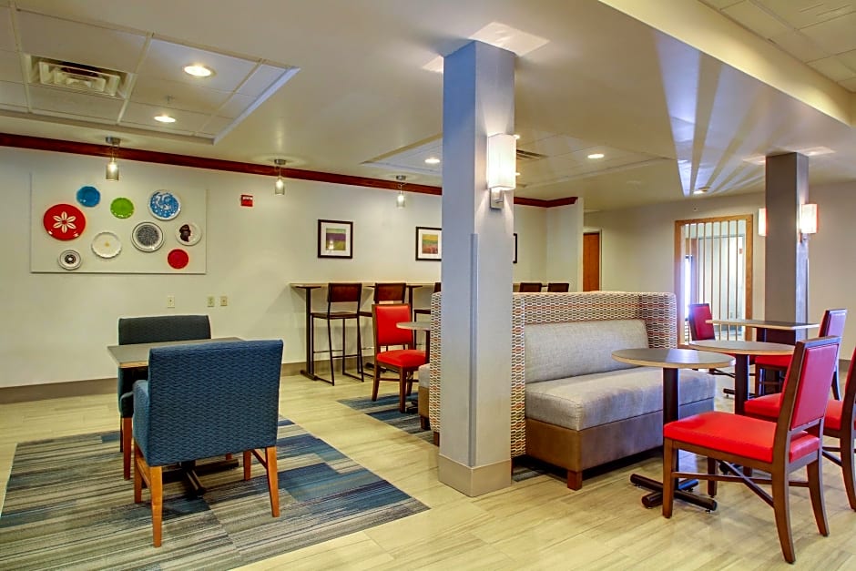 Holiday Inn Express Milwaukee N-Brown Deer/Mequon By IHG