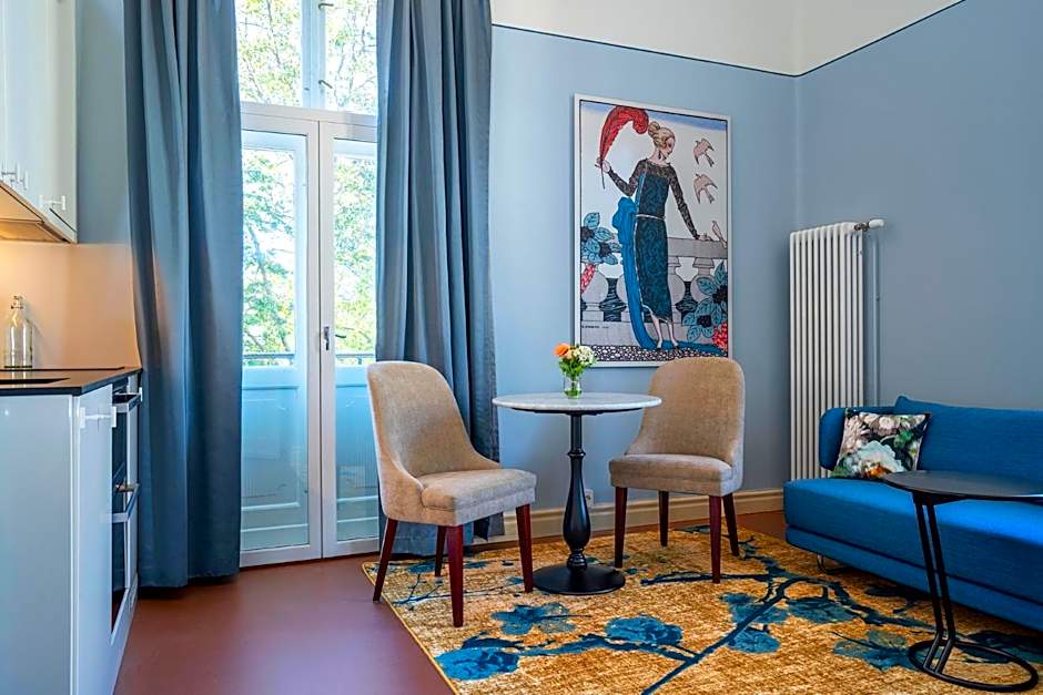 The Apartments Company - The Sweet