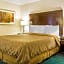 Rodeway Inn and Suites Bakersfield