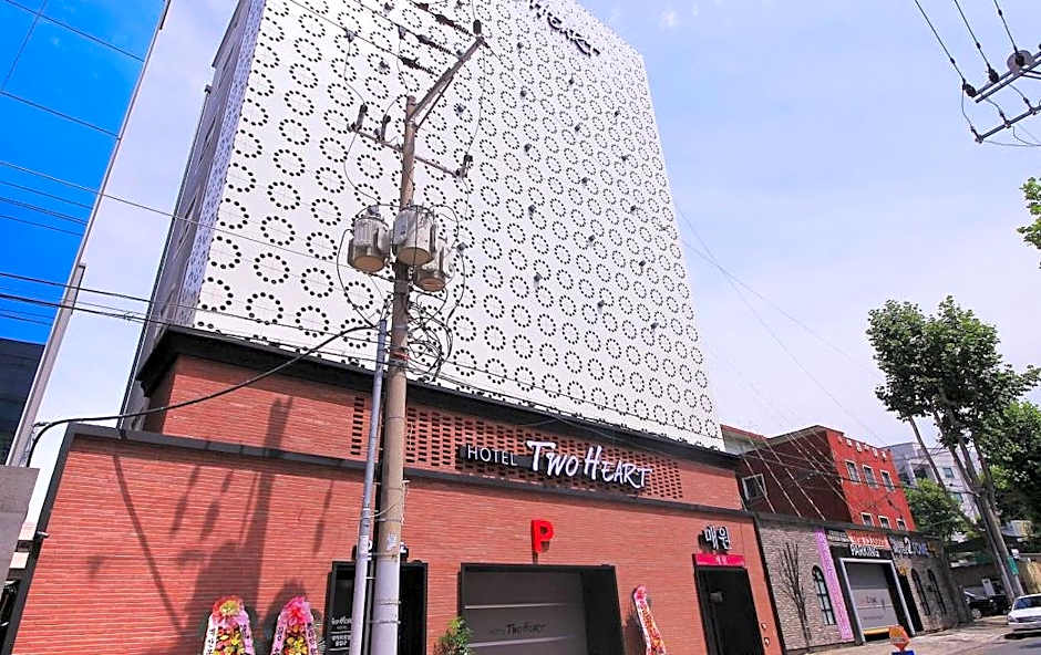 Two Heart Hotel
