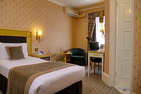 1 Single Bed Non-Smoking Classic Room