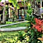 1000 Dream Bungalow & Restaurant