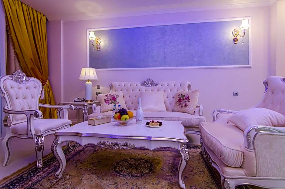 Phoenicia Royal Hotel