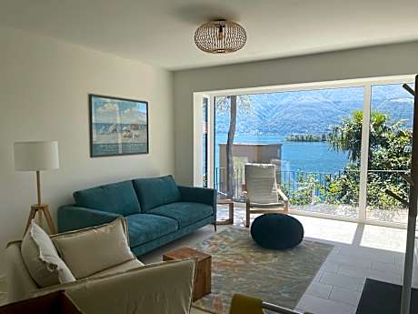 Two-Bedroom Apartment with Lake View