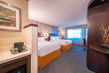 Queen Room with Two Queen Beds