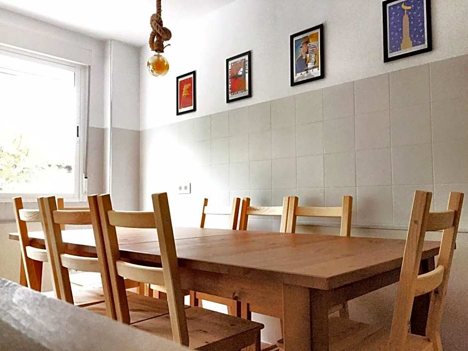 Hostal Ciempozuelos, familiar, cerca del Parque Warner y Madrid