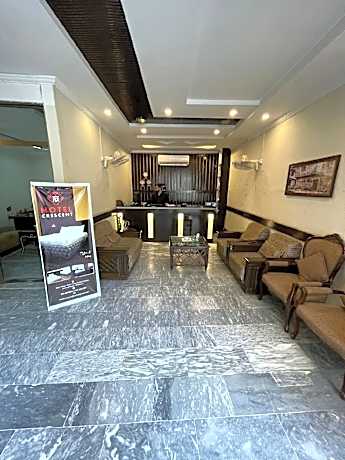 Hotel Crescent