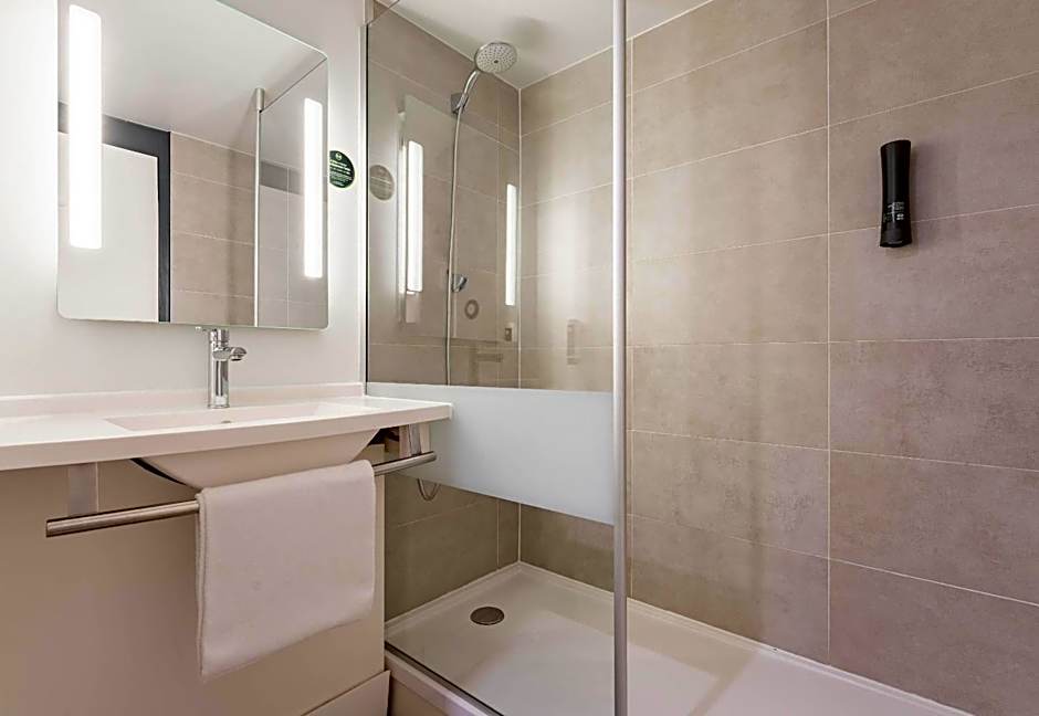 B&B HOTEL Valenciennes Sud