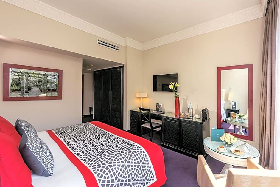 La Tour Hassan Palace