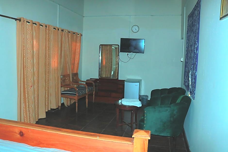 Umda Hotel Pine Top – Murree, IN