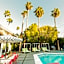 The Wesley by AvantStay Mid-Century Modern Oasis with Pool