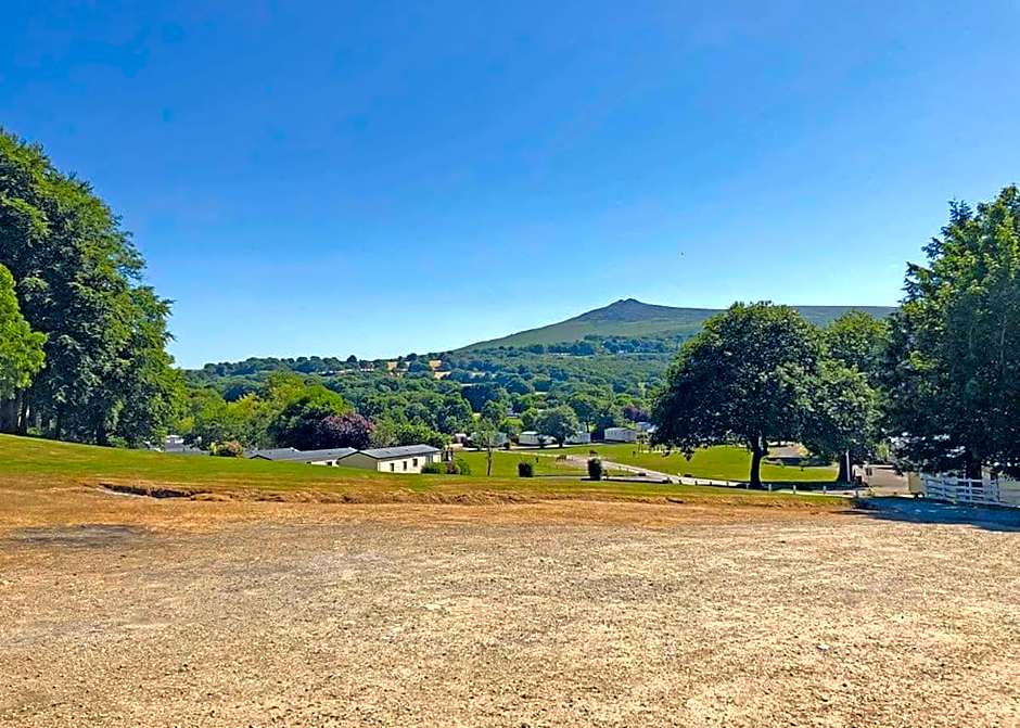 Llwyngwair Manor Holiday Park