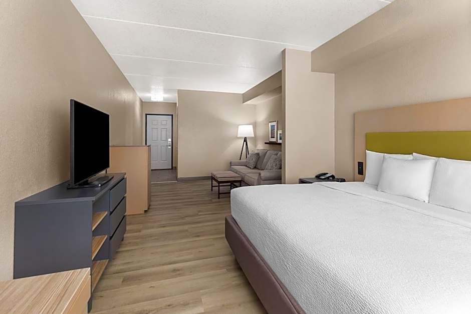 La Quinta Inn & Suites by Wyndam Knoxville West