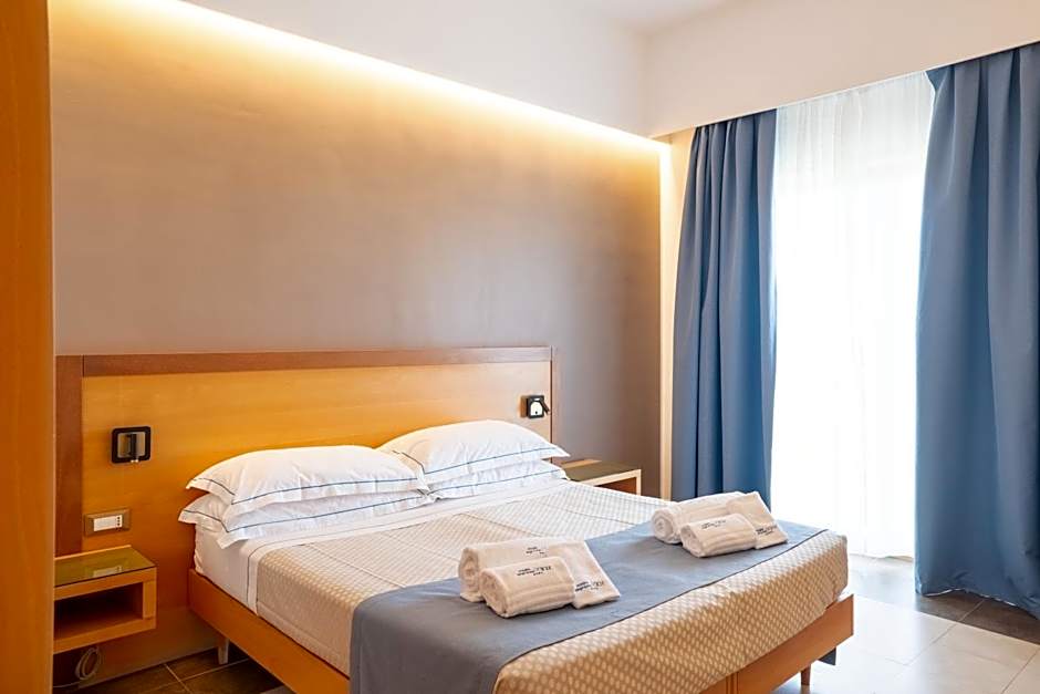Hotel Scoglio Degli Achei