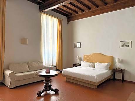 Extra Large Room