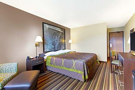 Standard King Room - Non-Smoking