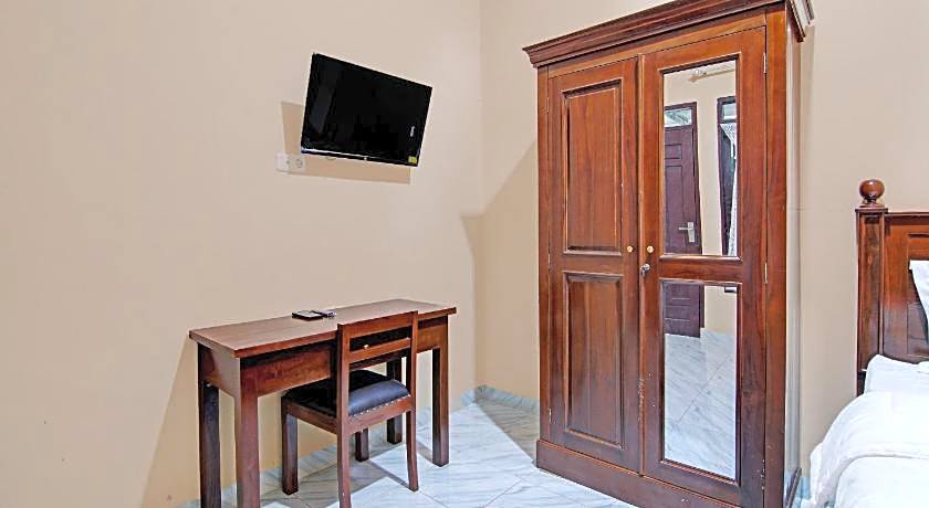 OYO 92176 Sandira Syariah