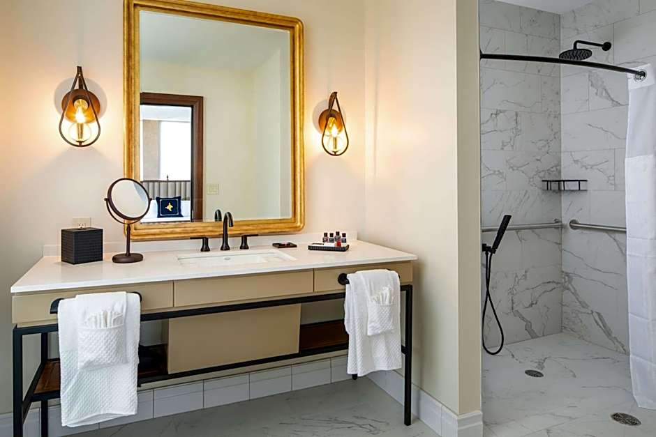 The Peregrine Omaha Downtown Curio Collection by Hilton