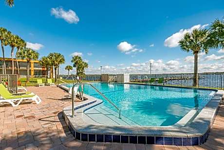 Quality Inn & Suites Palatka Riverfront
