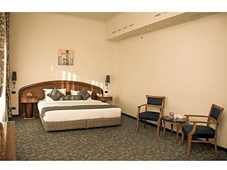 Executive Suite - Sea Side View