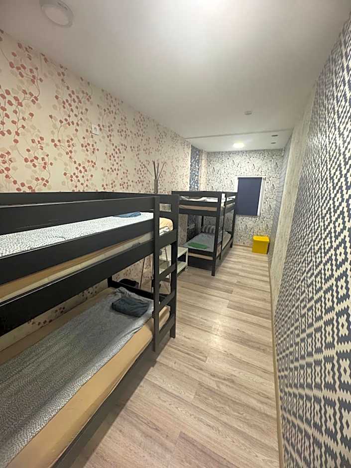 Tiki Taka Hostel & Pub