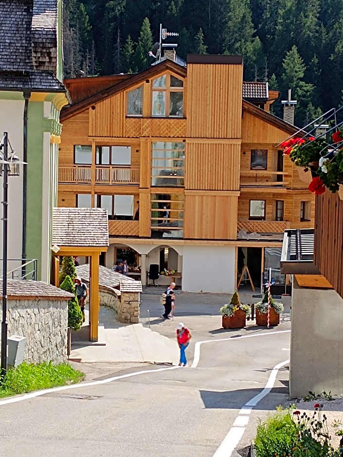 Edelweiss Dolomites