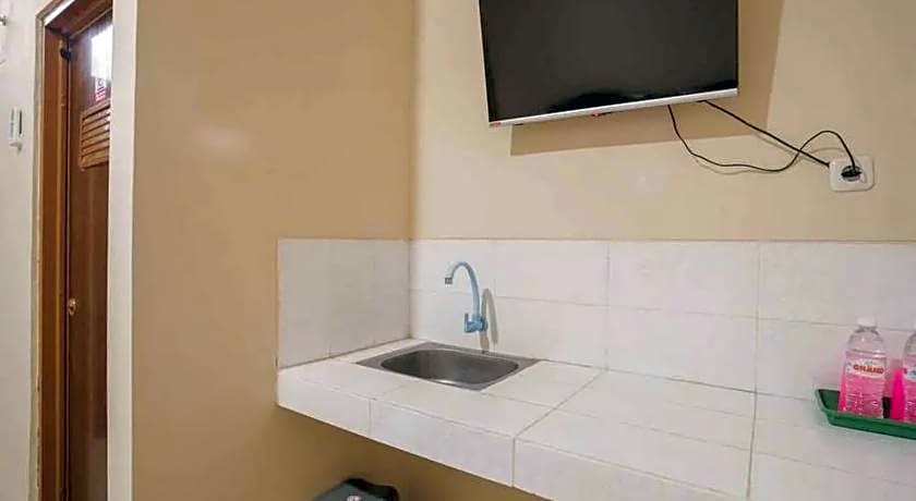 RedDoorz near UBL Lampung 2