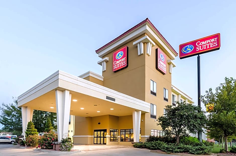  Comfort Suites Salina South