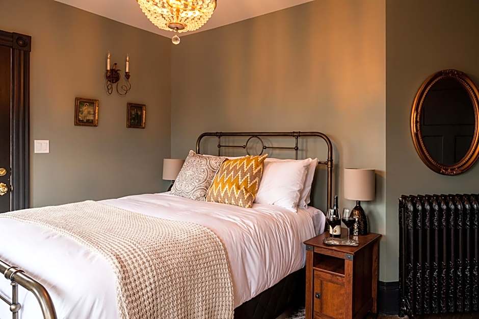 Slaymaker & Nichols Gastro House & Inn