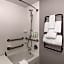 La Quinta Inn & Suites by Wyndham Knoxville Central Papermill