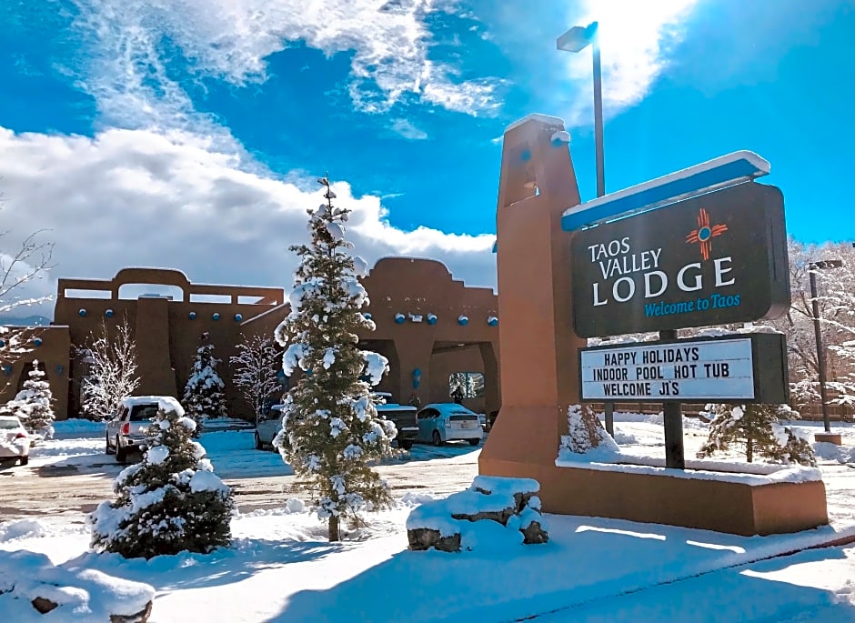 Taos Valley Lodge