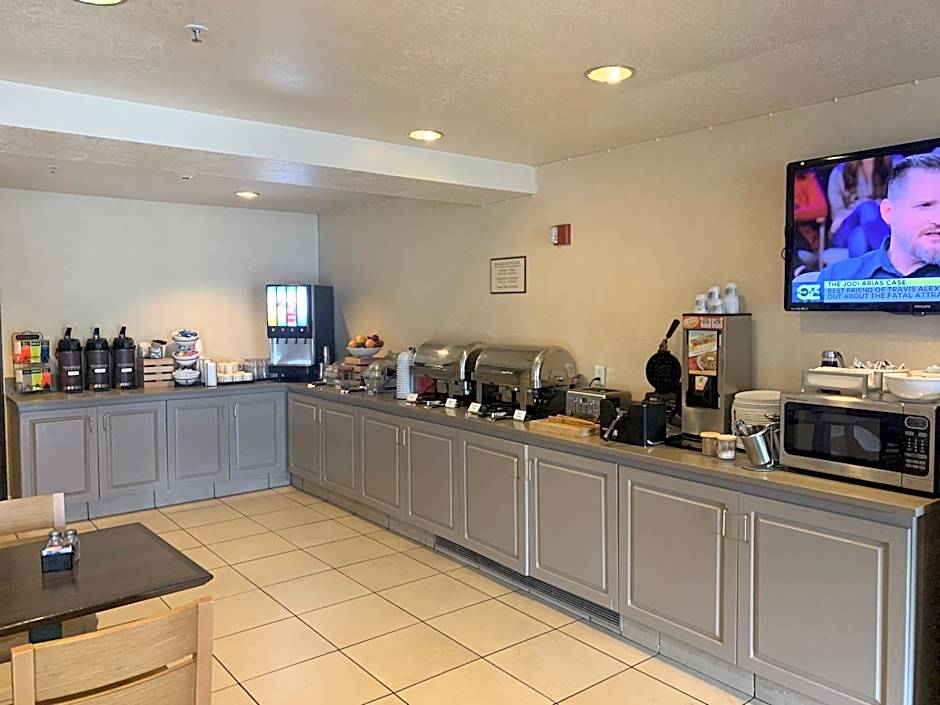 Country Inn & Suites by Radisson, West Valley City, UT