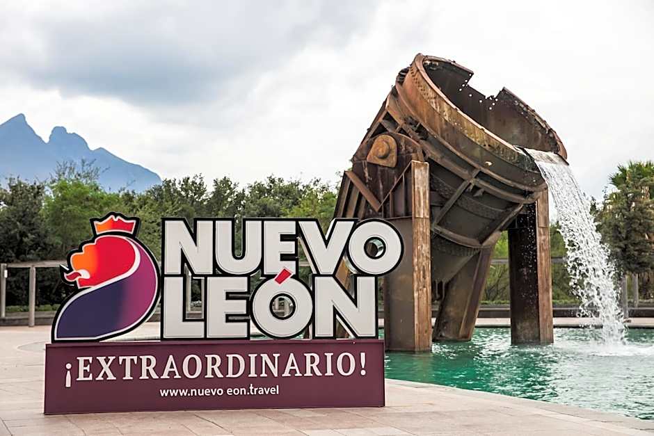 One Monterrey Aeropuerto
