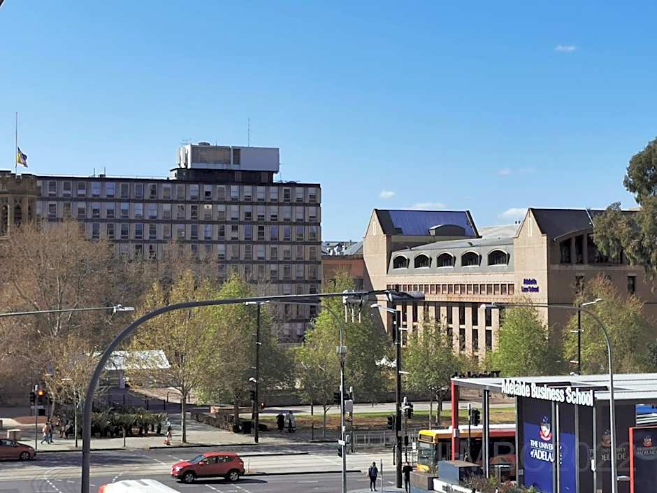 Adelaide Mansions Apartments