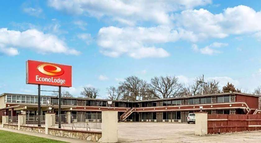 Econo Lodge Winfield