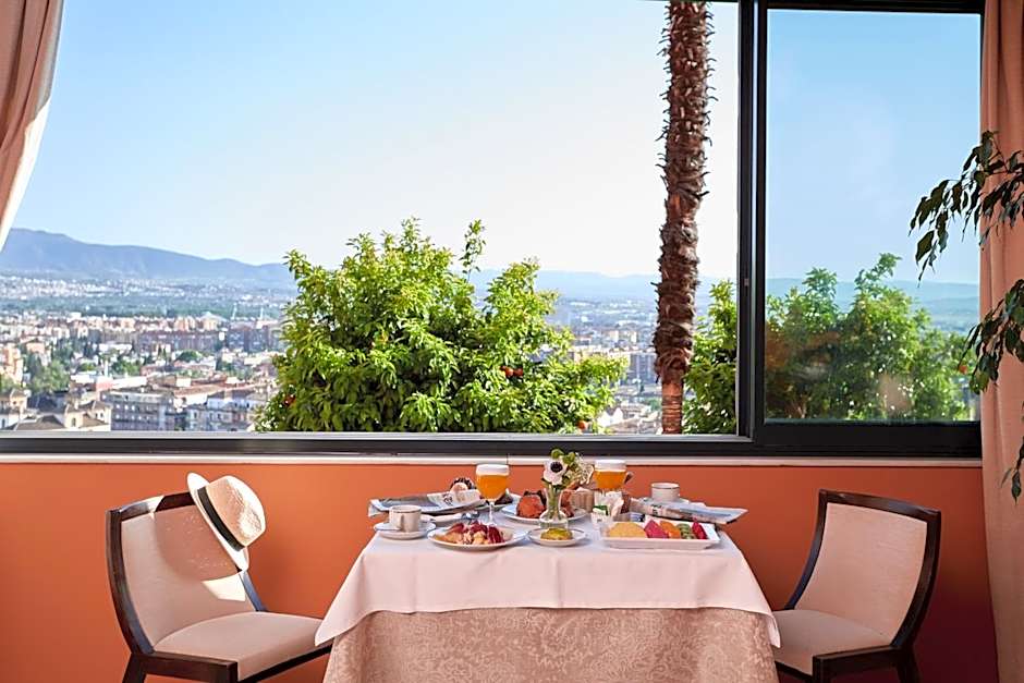 Alhambra Palace Hotel