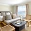 Pacific Edge Hotel