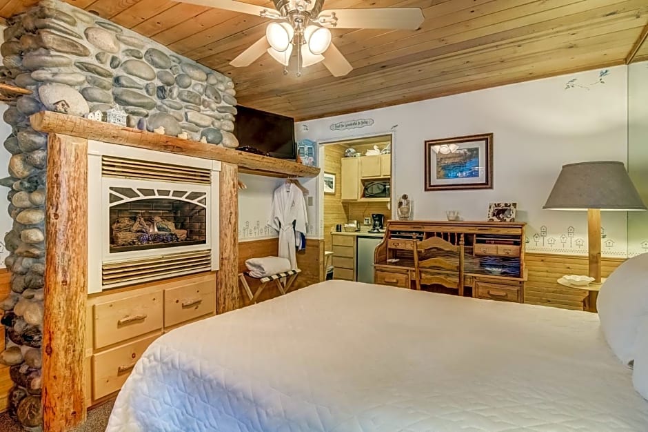 Heavenly Valley Lodge Bed & Breakfast