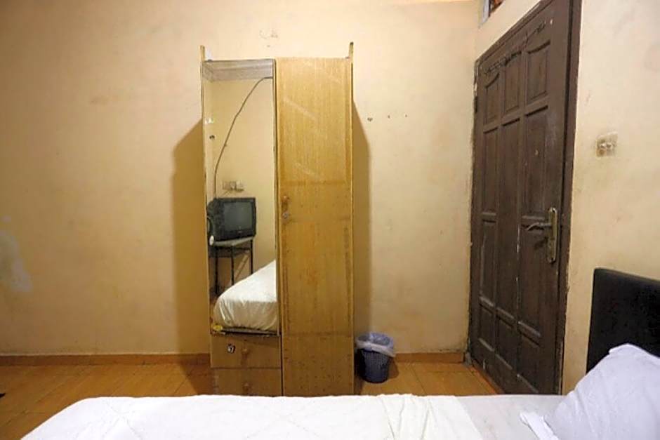 Hotel O Lewi Family Guest House Near GBKP Bangun Mulia Km. 11